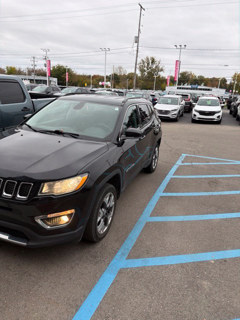 Used 2020 Jeep Compass Limited AWD/4WD image 1