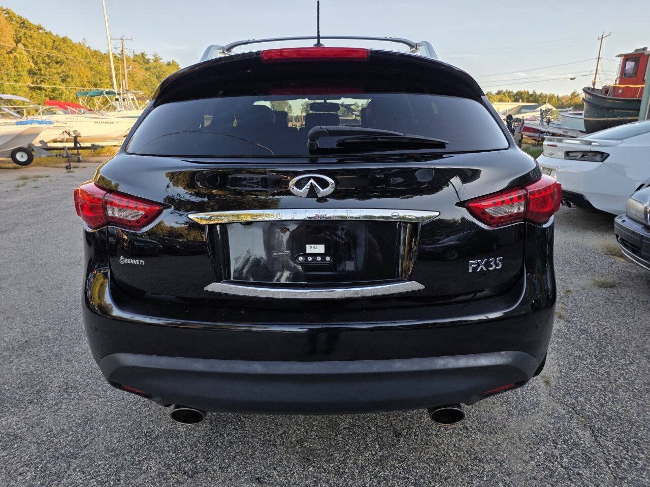 Used 2011 INFINITI FX35 AWD w/ Premium Pkg image 16