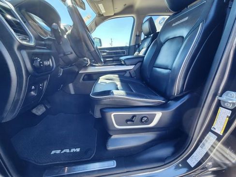 Used 2019 RAM 1500 Laramie image 9