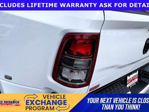 Used 2024 RAM 3500 Big Horn w/ Night Edition AWD/4WD image 24
