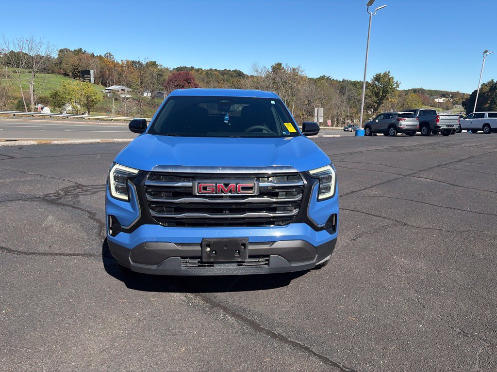 Used 2026 GMC Terrain Elevation AWD/4WD image 3