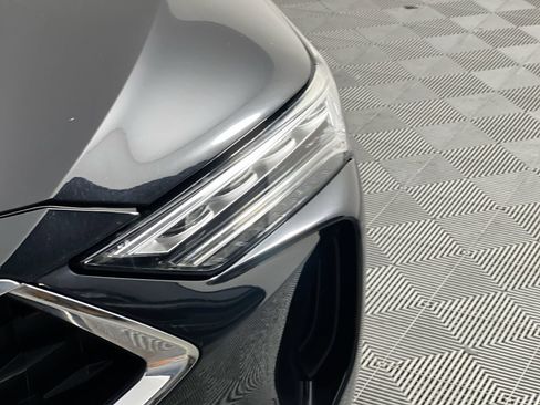 Used 2023 Acura MDX FWD w/ Technology Package image 9