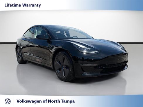 Used 2023 Tesla Model 3 Standard Range RWD image 1