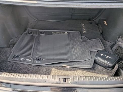 Used 2016 Lexus RC 200t image 28