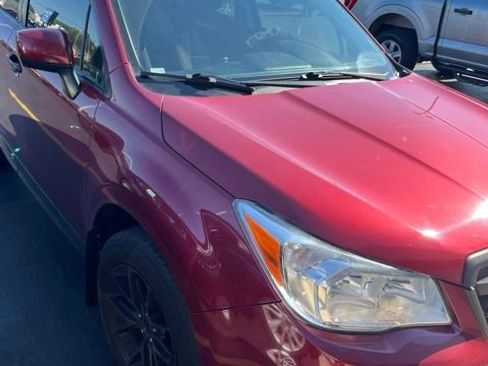 Used 2015 Subaru Forester 2.5i Premium AWD/4WD image 2