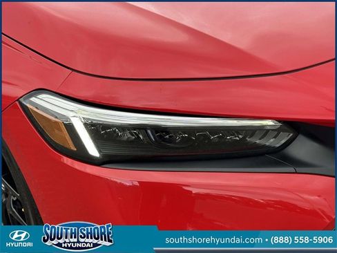 Used 2024 Honda Civic Sport image 11