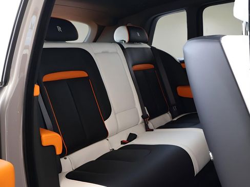 New 2026 Rolls-Royce Cullinan AWD/4WD image 23