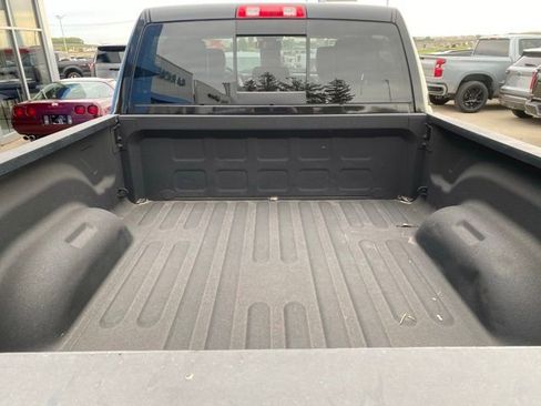 Used 2018 RAM 2500 Laramie w/ Sport Appearance Group AWD/4WD image 5