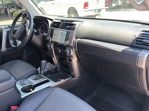 Used 2022 Toyota 4Runner SR5 Premium w/ Moonroof Package RWD image 21
