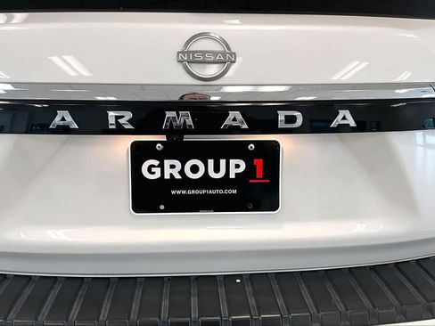 Used 2024 Nissan Armada Platinum w/ Captain's Chairs Package RWD image 29