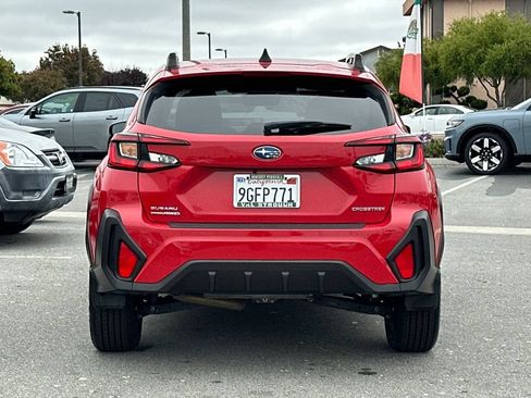 Used 2024 Subaru Crosstrek 2.0i Premium AWD/4WD image 4