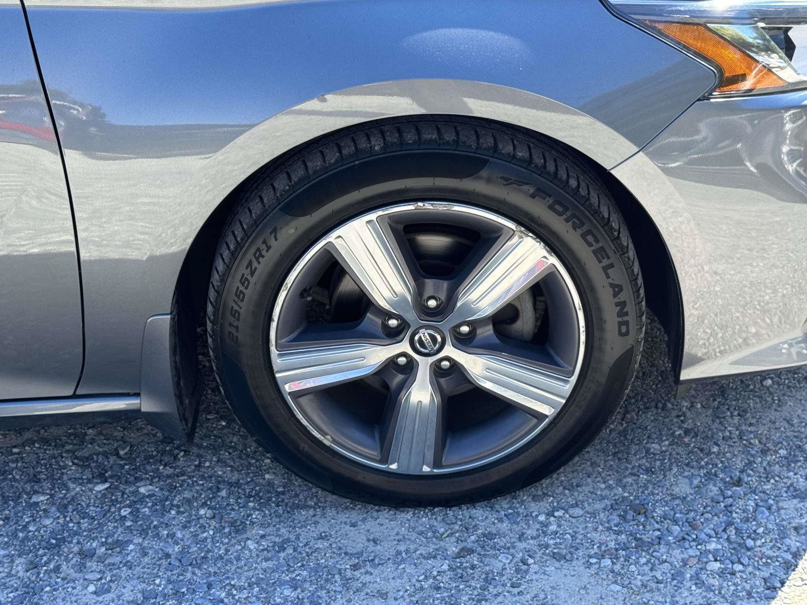 Used 2019 Nissan Altima 2.5 SL FWD image 6