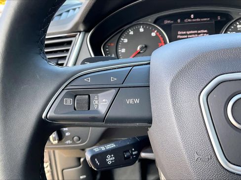 Used 2024 Audi Q5 Premium image 22