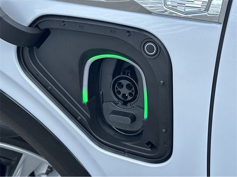 New 2026 Cadillac Vistiq Luxury image 4