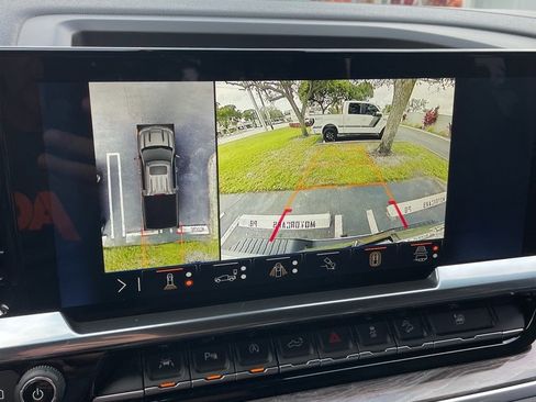 Used 2025 Chevrolet Silverado 1500 LTZ image 23