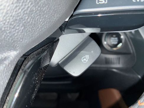 Used 2025 Subaru Forester Touring w/ Protection Package image 27