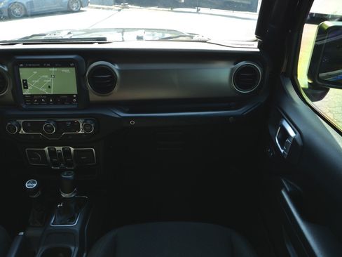 Used 2021 Jeep Wrangler Unlimited Sport w/ Sun And Sound Package AWD/4WD image 35