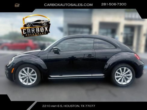Used 2017 Volkswagen Beetle 1.8T SE FWD image 2