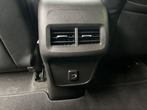 Certified 2024 Chevrolet Equinox LS w/ LS Convenience Package AWD/4WD image 13