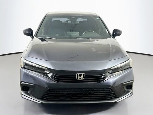 Used 2022 Honda Civic Sport image 2