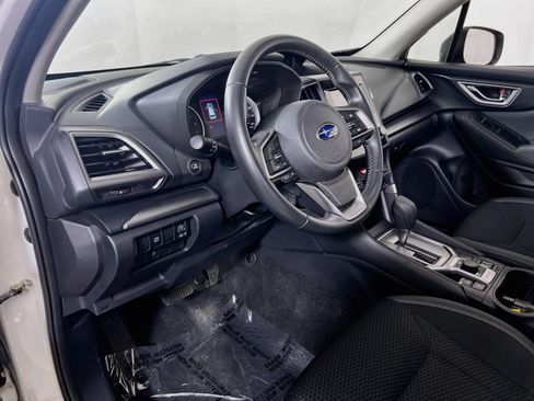 Used 2023 Subaru Forester Premium AWD/4WD image 9