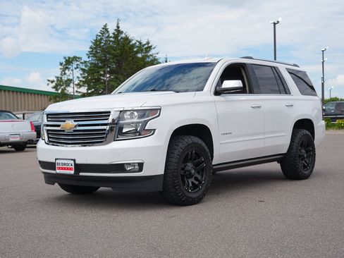 Used 2018 Chevrolet Tahoe Premier AWD/4WD image 7