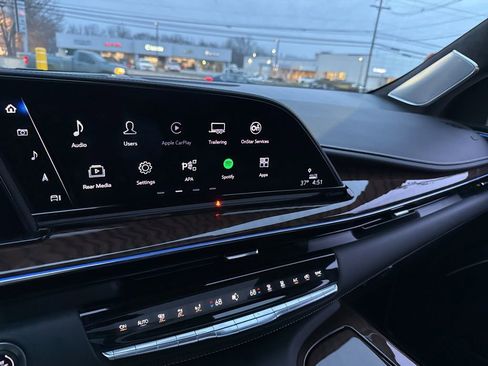 Used 2024 Cadillac Escalade Sport Platinum w/ Heavy-Duty Trailer Package image 52