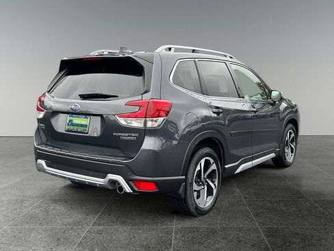 Used 2024 Subaru Forester Touring w/ POP Package 3 AWD/4WD image 9