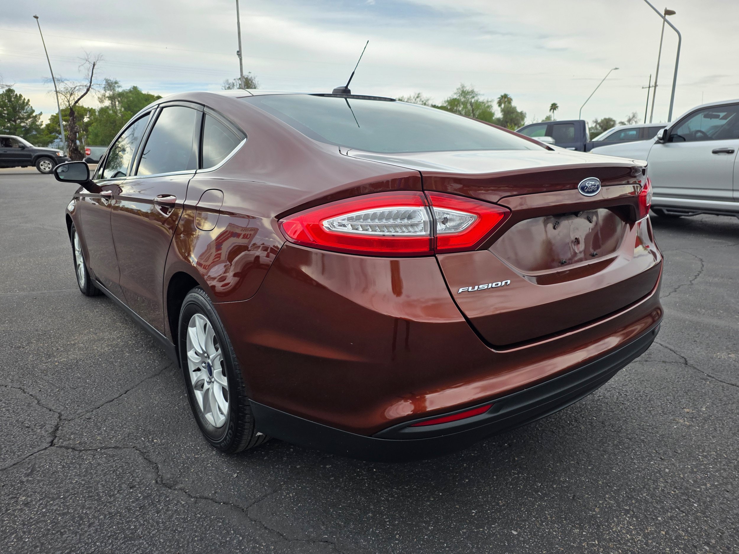 Used 2016 Ford Fusion S FWD image 3