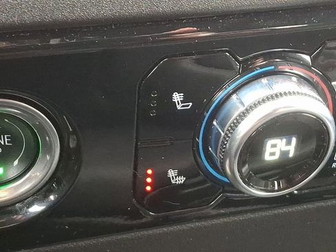 Certified 2024 GMC Sierra 1500 SLT image 25