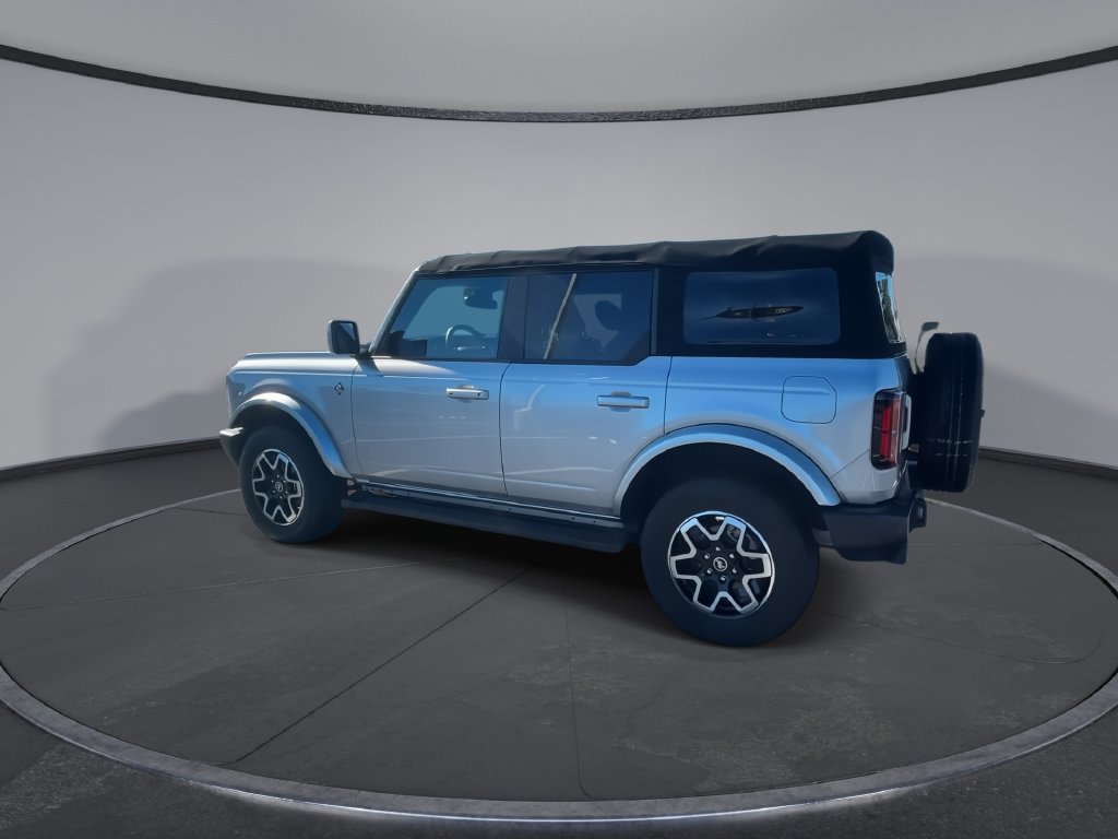 Used 2022 Ford Bronco Outer Banks AWD/4WD image 6