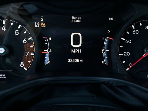 Used 2025 Jeep Compass Trailhawk image 39