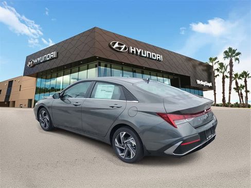 New 2025 Hyundai Elantra Limited image 2