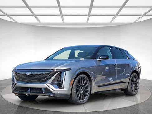New 2026 Cadillac Lyriq V w/ LPO, Floor Liner Package image 9