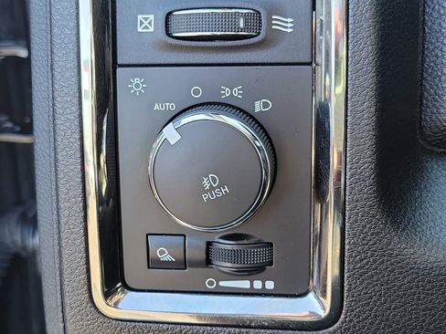 Used 2017 RAM 1500 Sport w/ Black Ram 1500 Sport Group image 21