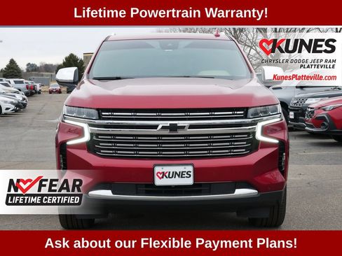 Used 2023 Chevrolet Suburban Premier AWD/4WD image 2
