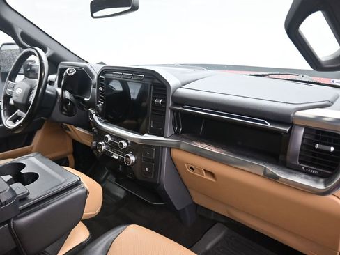 Used 2021 Ford F150 Lariat w/ Trailer Tow Package image 52