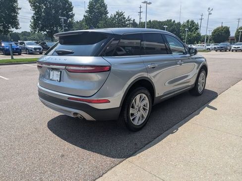 Certified 2024 Lincoln Corsair AWD image 8