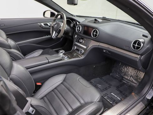 Used 2014 Mercedes-Benz SL 63 AMG image 31