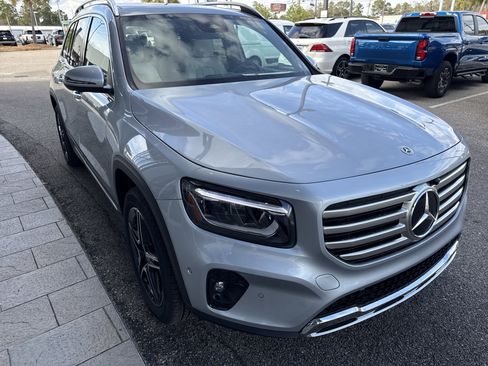 New 2026 Mercedes-Benz GLB 250 image 5