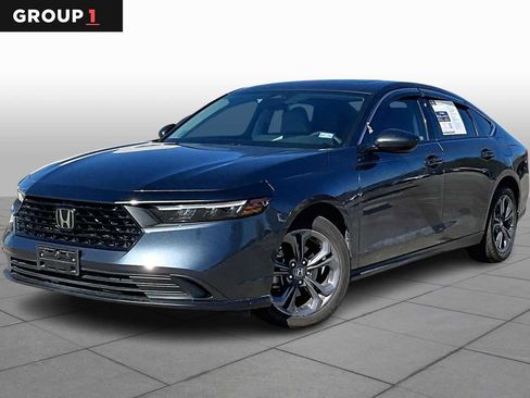 Used 2023 Honda Accord EX image 1