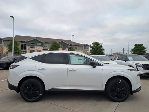 New 2026 Nissan Murano SV AWD/4WD image 3