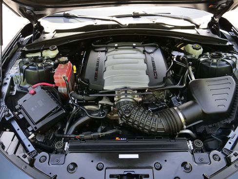 Used 2022 Chevrolet Camaro LT RWD image 42