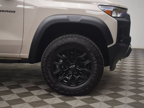 Used 2026 Chevrolet Colorado Trail Boss AWD/4WD image 31
