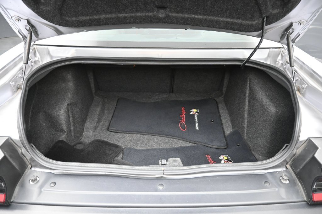 Used 2016 Dodge Challenger R/T Scat Pack RWD image 27