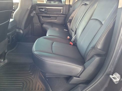 Used 2018 RAM 3500 Laramie w/ Max Tow Package image 18