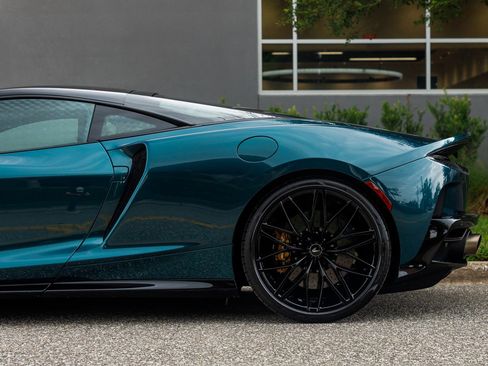 Used 2023 McLaren GT RWD image 21