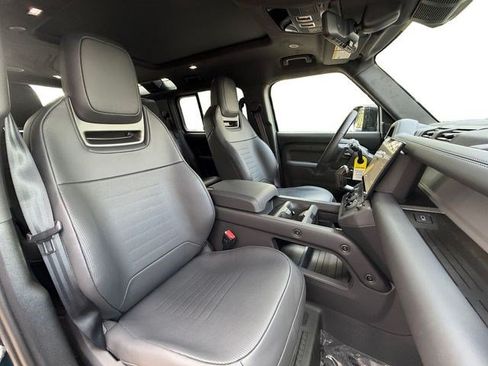 New 2026 Land Rover Defender 110 OCTA AWD/4WD image 16