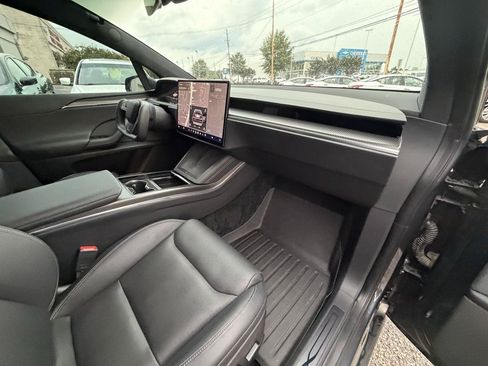 Used 2022 Tesla Model X Plaid AWD/4WD image 45