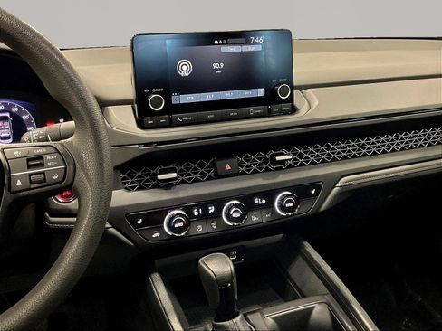 Used 2024 Honda Accord EX image 9